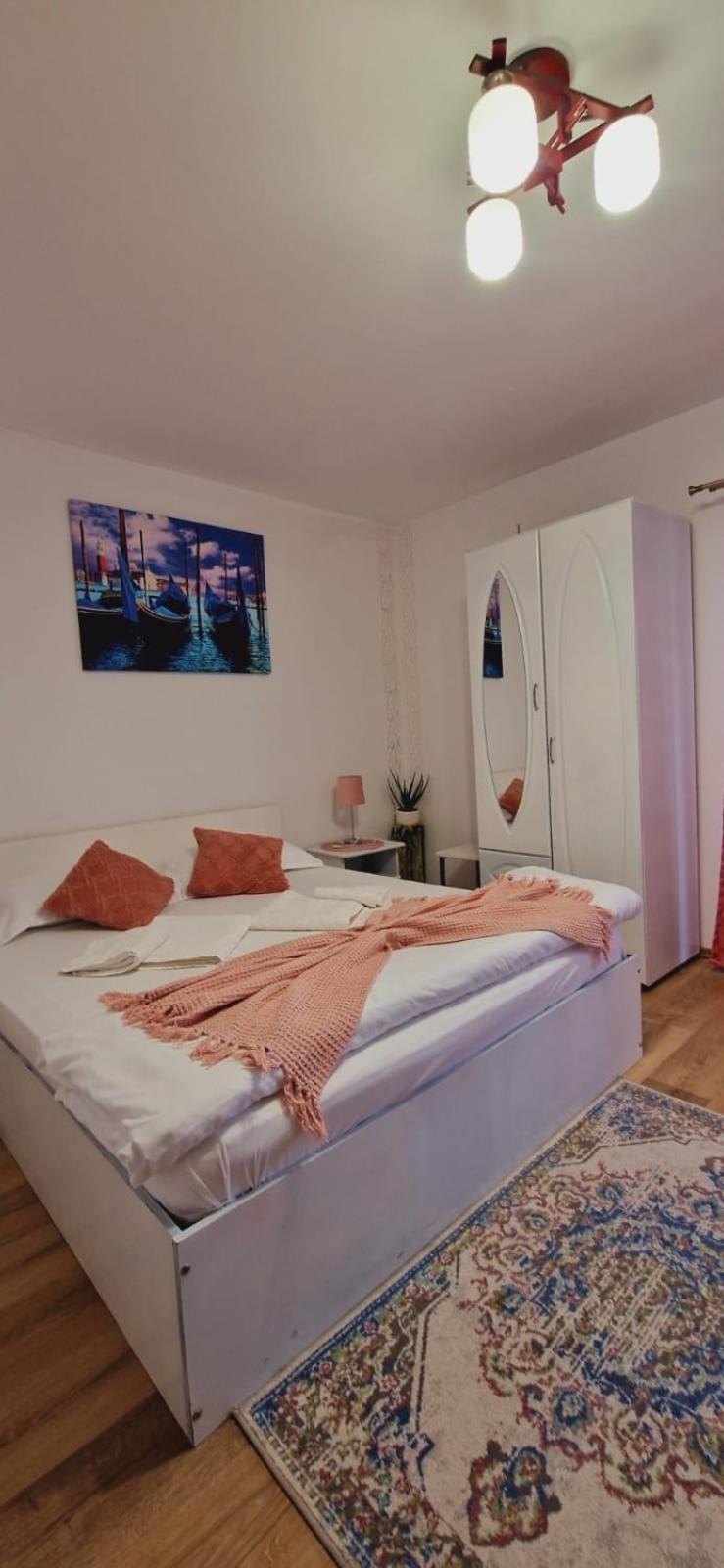 Pensiune păstrăvărie La pintea haiducu Deseşti Exterior foto