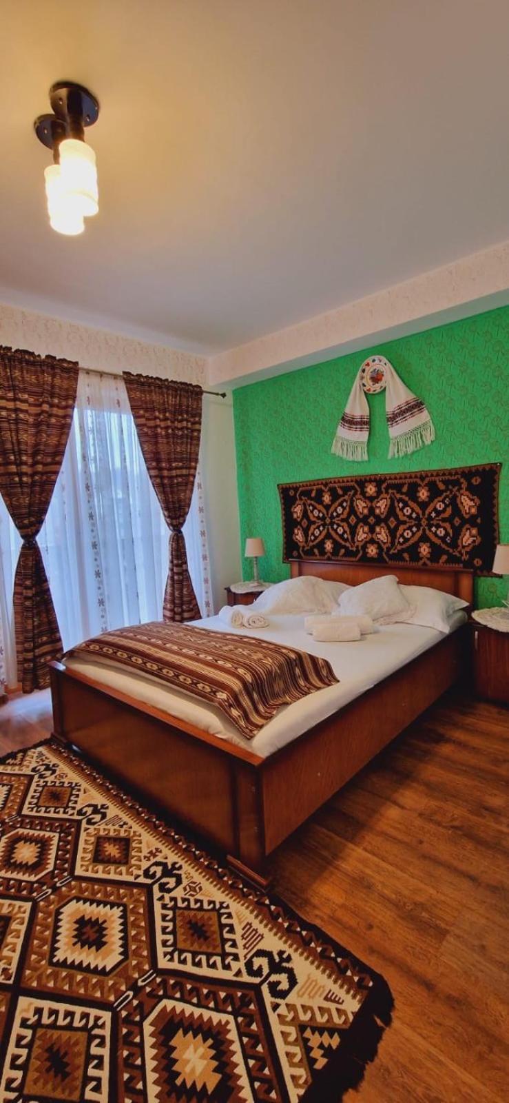Pensiune păstrăvărie La pintea haiducu Deseşti Exterior foto
