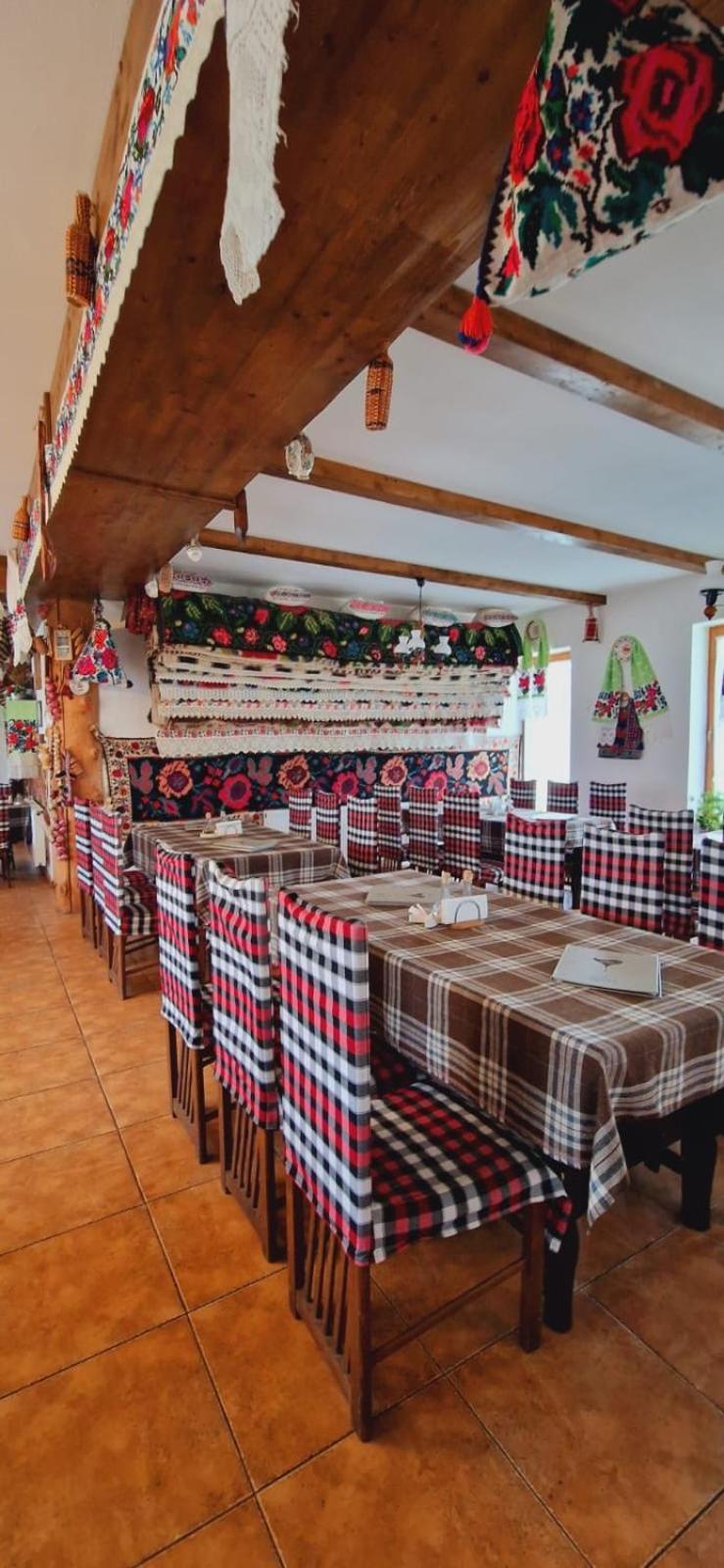 Pensiune păstrăvărie La pintea haiducu Deseşti Exterior foto